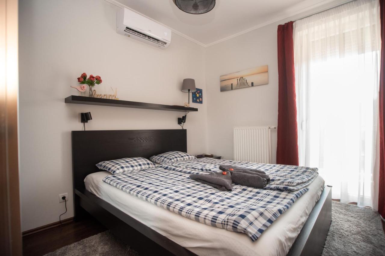 Sunny Home Near Bud With 2Br, Ac And Free Parking Вечеш Экстерьер фото